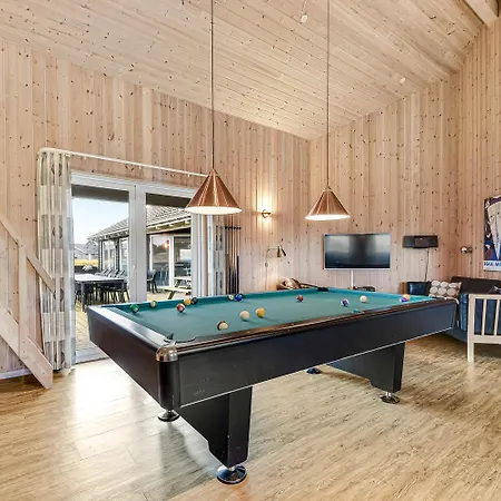 Luxury Seaside With Pool For 22 Sj200 別荘