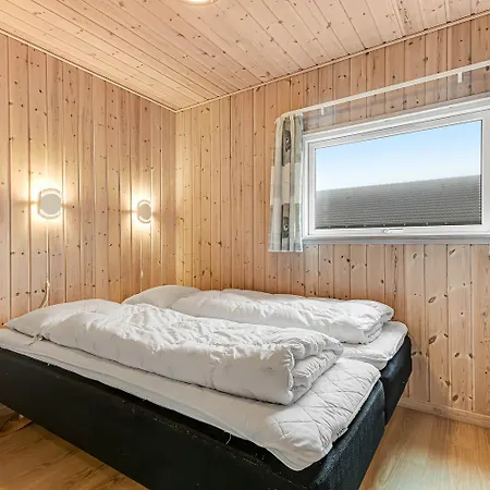 Luxury Seaside With Pool For 22 Sj200